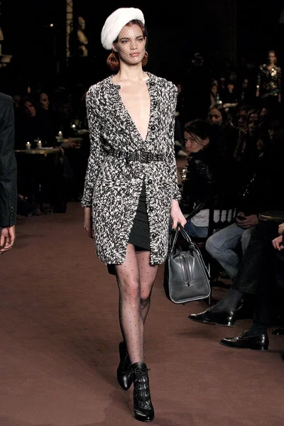 Look 14